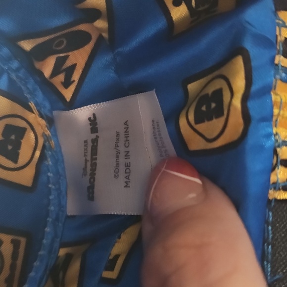 Disney x Pixar Monsters, Inc. Scream Canister Crossbody Bag - Picture 15 of 16